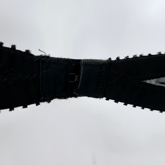 📌 NA - Picture 9 of 14